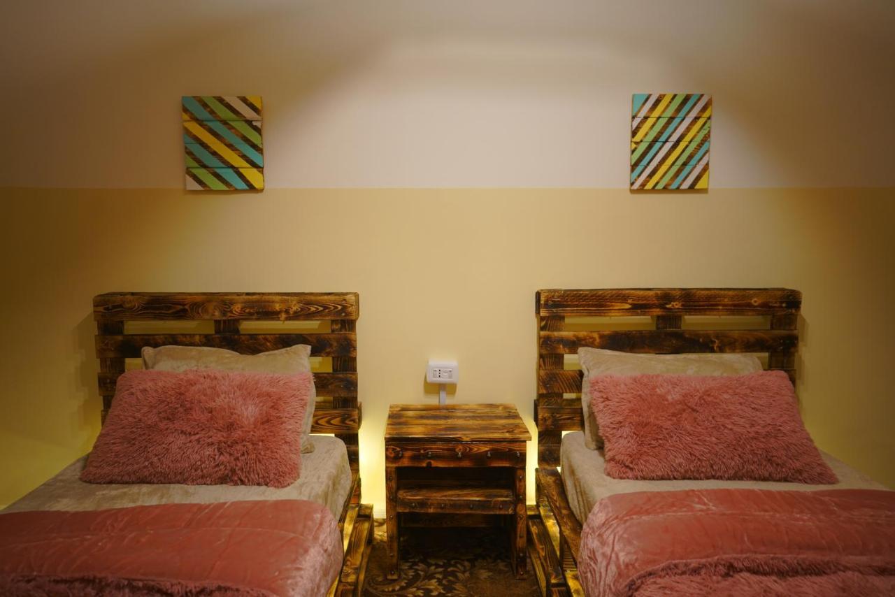 Petra Wooden House Apartment Вади Муса Екстериор снимка
