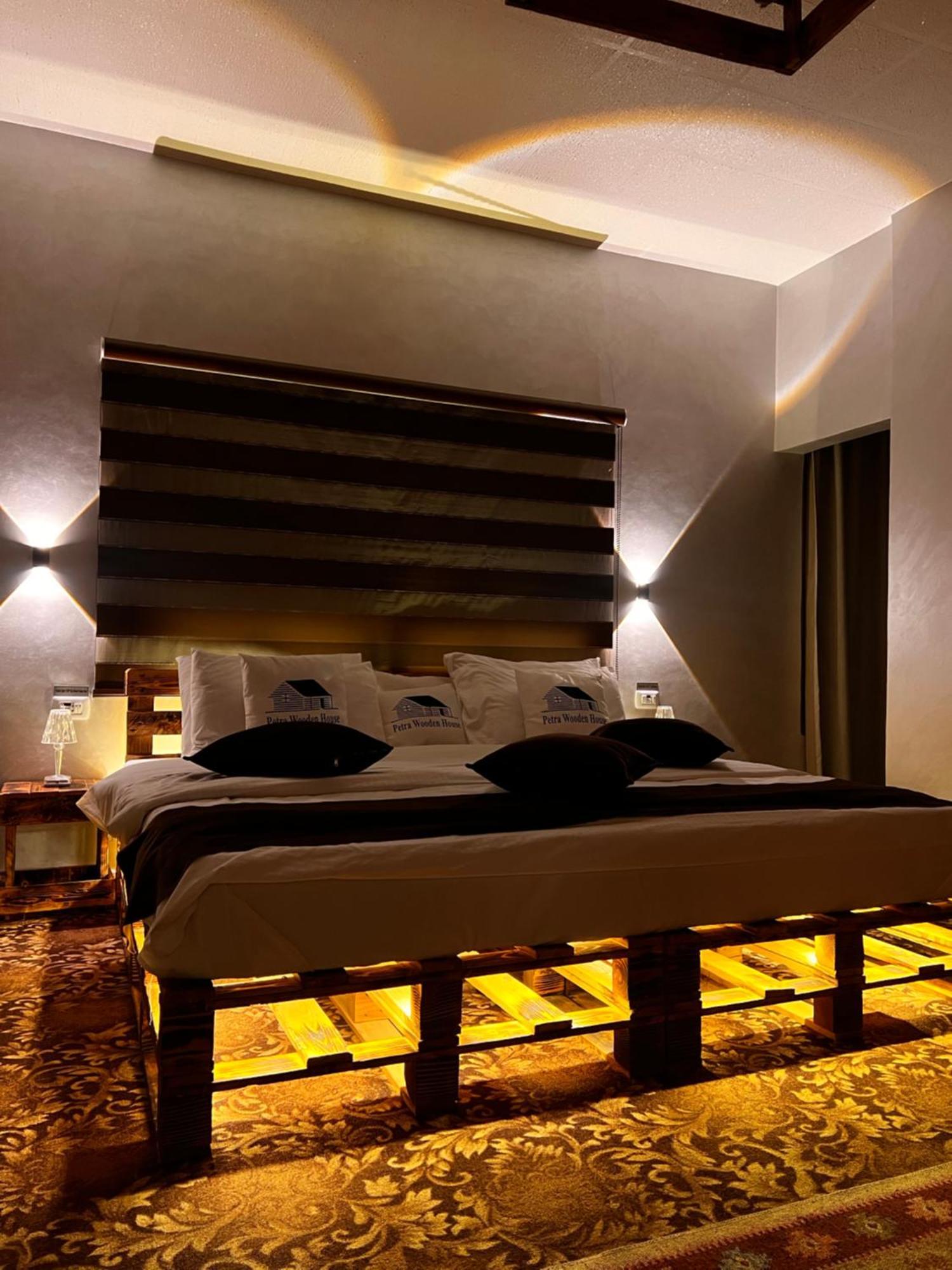 Petra Wooden House Apartment Вади Муса Екстериор снимка